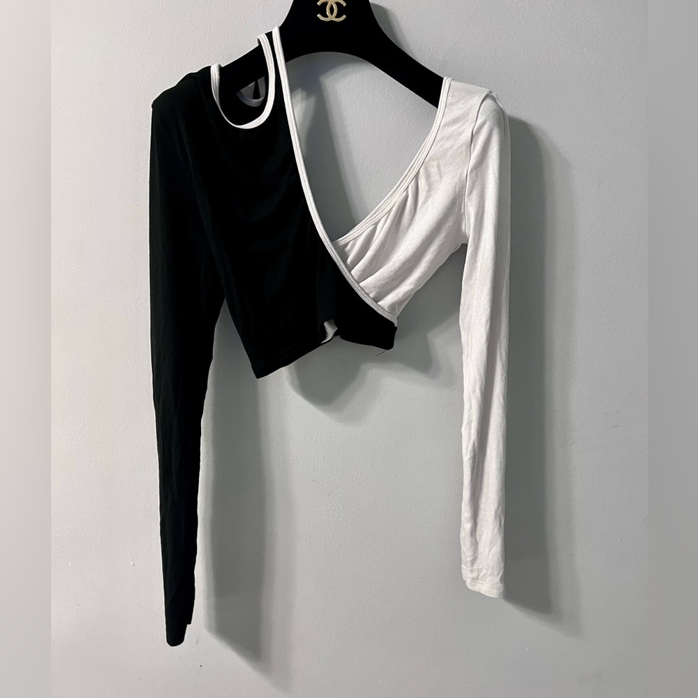 Long Sleeve Cropped Top